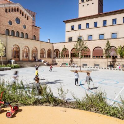 EL PETIT MIQUEL SCHOOL